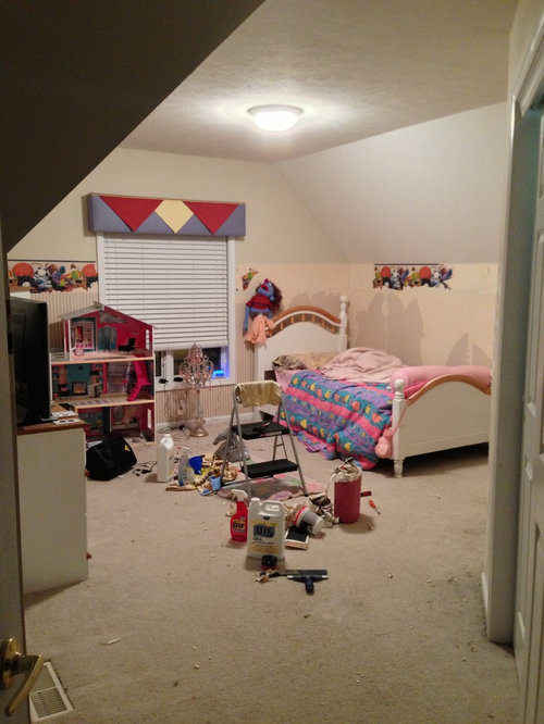 Need help with walls for odd shaped bedroom