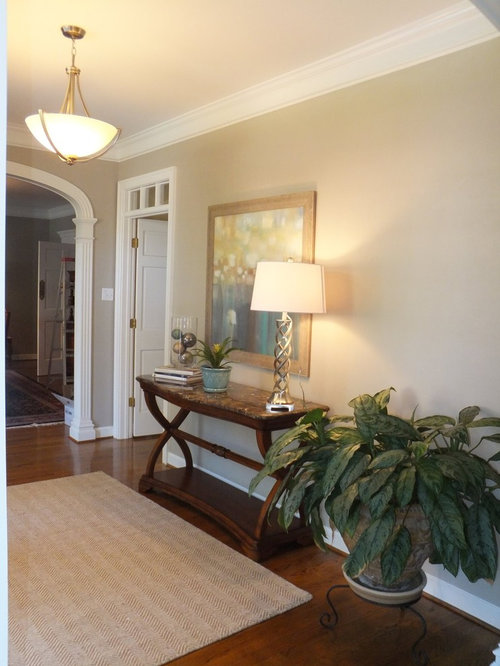 Before and after: Foyer/entryway