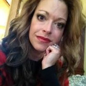 Lacy Holderreads foto
