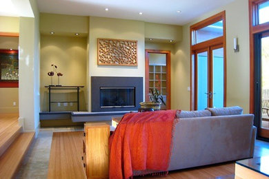 Inspiration for an asian home design remodel in San Francisco