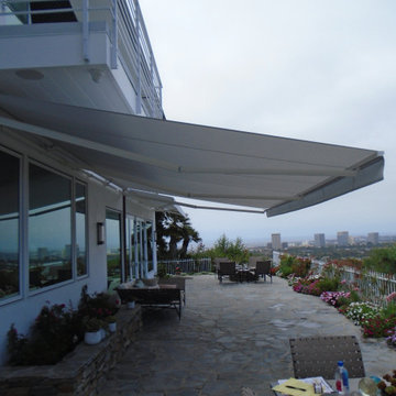 Elite Deluxe Retractable Awning