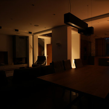 Single family home with Lighting design and Lutron lighting control