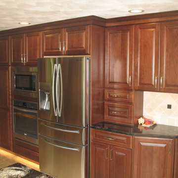 Traditional Cherry Cabinets