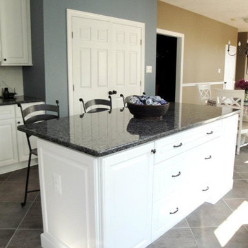 White Kitchens, timeless....