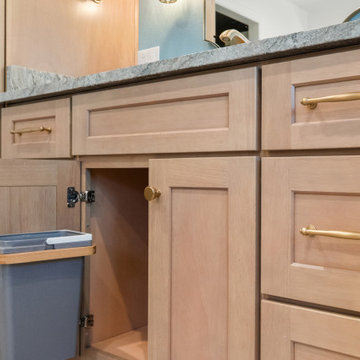 Bathroom Cabinet Pull-Out Trash Can