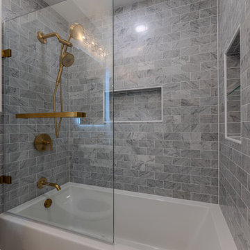 Modern Luxurious Bathroom