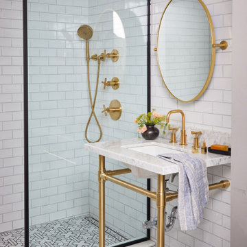 Kasbah Trellis & Subway Tile Bathroom