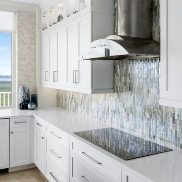 Kitchen in West Bay High Rise