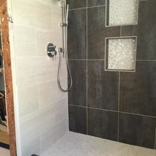 Mariel's bathroom