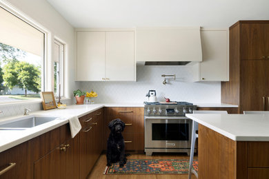 This is an example of a midcentury kitchen in Minneapolis.