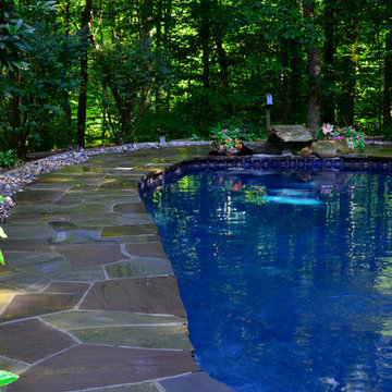 Upper Marlboro Flagstone Pool Patio