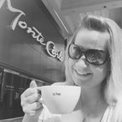 Stephanie Badgley's photo