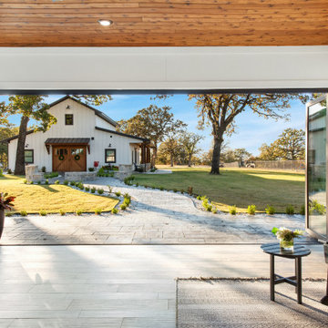 Entertainer's Dream - Rear Patio