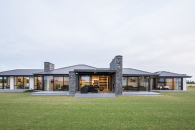 Design ideas for a modern exterior in Christchurch.