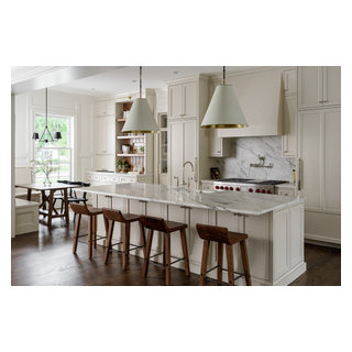 Leawood Colonial Estate - Traditional - Kitchen - Kansas City - by NSPJ ...