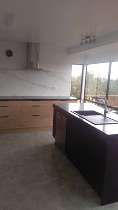 black cupboards in the kitchen do they mark easily | Houzz AU