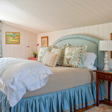 Antique Bedrooms