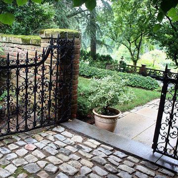 Stone Pavers – Antique, Reclaimed Limestone ‘Cobble Stone’ pavers