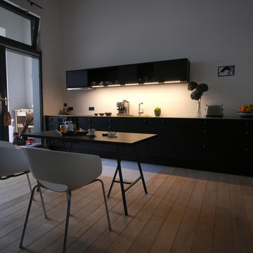KITCHEN NOIRE