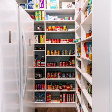 Lake House Shimmer Laundry/Mudroom/Pantry