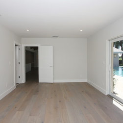 4611 NE 25th Ave - Products