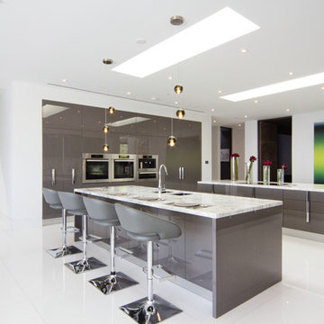 Stradella Project, Beverly Hills Glass Enclosed Wine Cellar