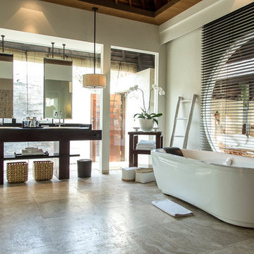 Royall Santrian, Bali | Interior Design | Bathroom