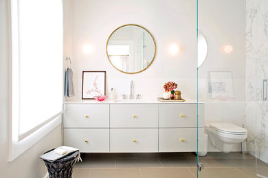 Inspiration for a modern bathroom remodel in San Francisco