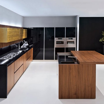 CLEVER STORAGE SOLUTIONS