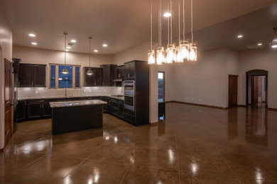 Inspiration for a cottage kitchen remodel in Phoenix