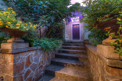 Example of an eclectic entryway design in DC Metro