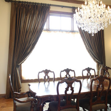 Custom Drapery & Drapery Hardware