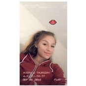 Avery Pierces foto
