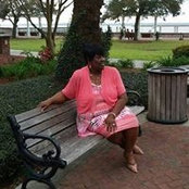 Dee Mitchells foto