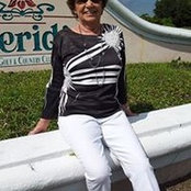 Lois Dowe's photo