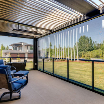 StruXure Adjustable Pergola with Phantom Motorized Screens