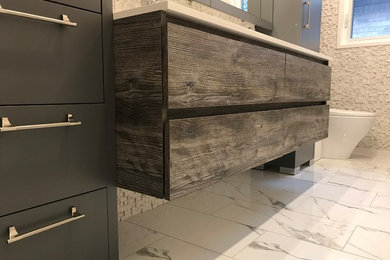 Inspiration for a contemporary bathroom remodel in Toronto