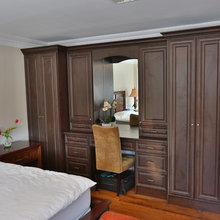Vaniety/Shoe Closet