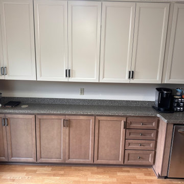 Traditional Two-Tone Kitchen with Ceiling Height Cabinets