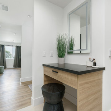 Foothill Modern