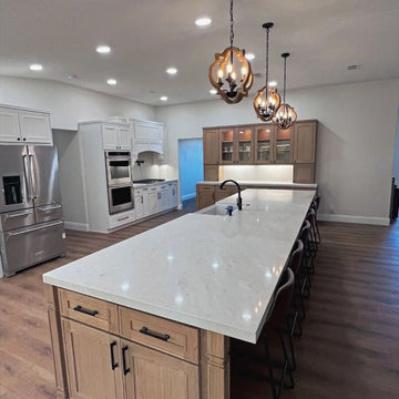 Lovely Kitchen & Custom Cabinets