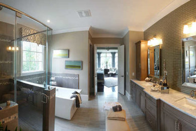 Example of a bathroom design in Other