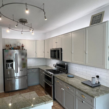 Traditional Kitchen Remodel Done in a Subtle Two-Tone Color