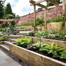 Garden Middle Tier