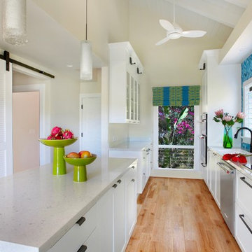 Vibrant Island Condo