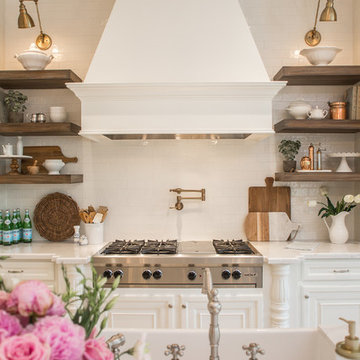 Woodlands, TX - Farmhouse Kitchen