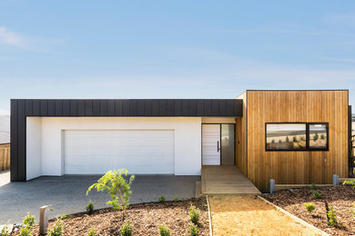 Photo of a contemporary home design in Geelong.