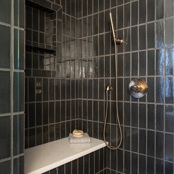 Absaroka Brick Bathroom