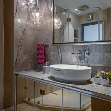 Oberoi Splendour Apartment