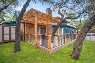 Inspiration for a timeless patio remodel in Austin